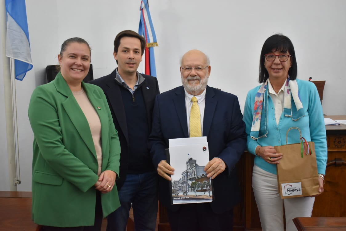 Pedro E. Arce, chemical engineering professor at Tennessee Tech, center, receives the Distinguished Citizen Distinction from the city of Nagoya representatives, from left, Ayalen Correa, Ph.D., member of the Honorable City Council; Bernardo Schneider, Ph.D., mayor of the city of Nogoyá; and Desiree Peñaloza, president of the Honorable City Council.